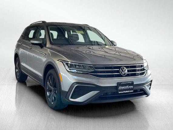 VOLKSWAGEN TIGUAN 4MOTION 2024 3VV2B7AX4RM029729 image VOLKSWAGEN TIGUAN 4MOTION 2024 3VV2B7AX4RM029729 image